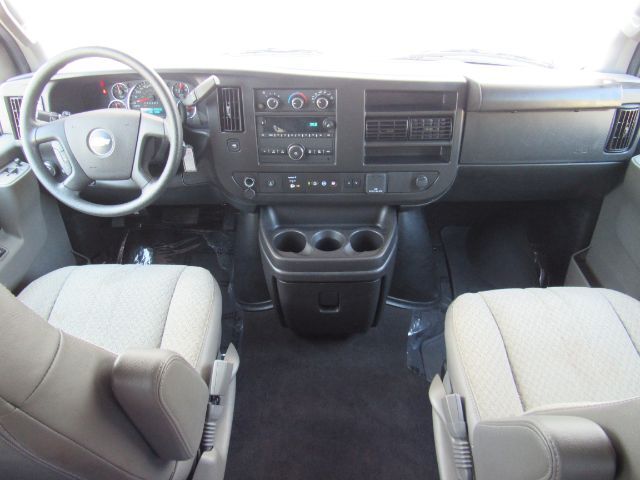 2023 Chevrolet Express Passenger RWD 3500 Extended Wheelbase LT Plano TX