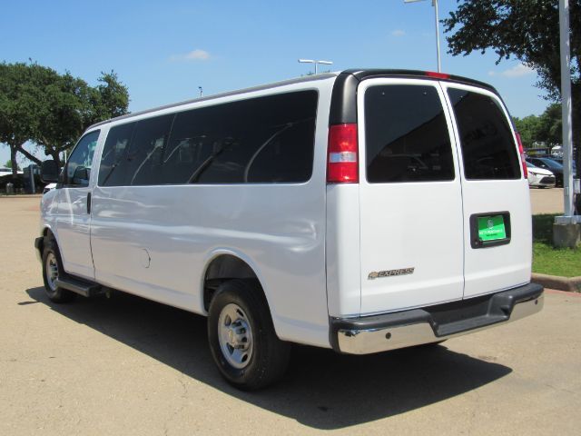 2023 Chevrolet Express Passenger RWD 3500 Extended Wheelbase LT Plano TX
