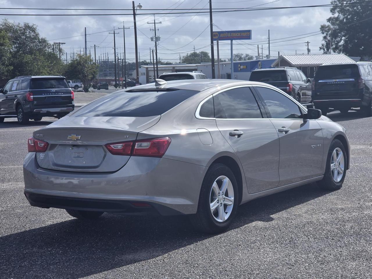 2023 Chevrolet Malibu 4dr Sdn 1LT