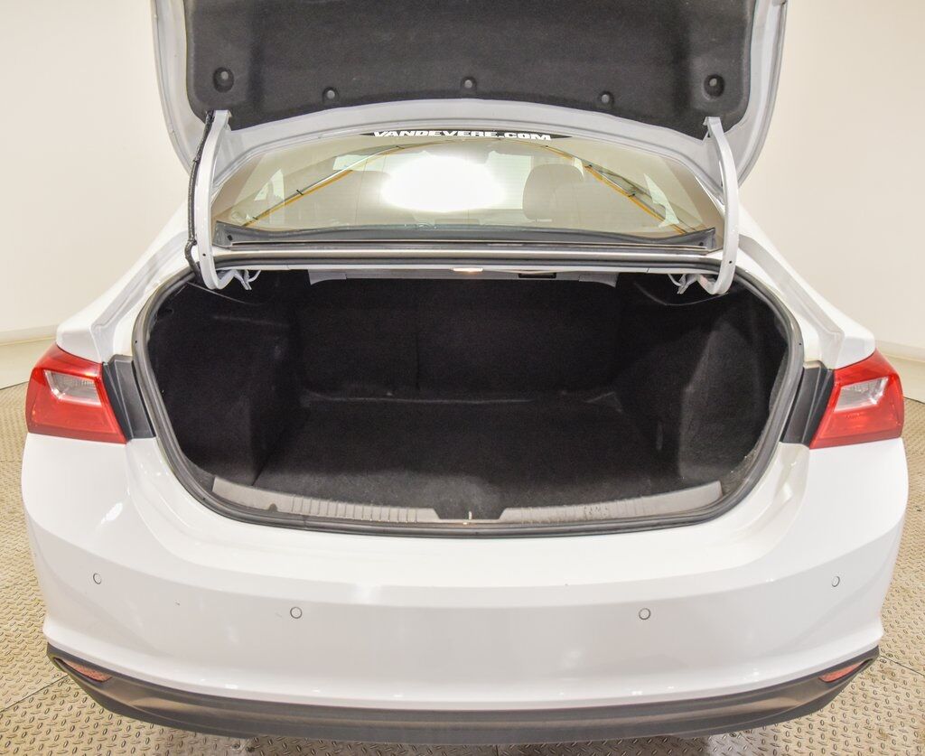 2023 Chevrolet Malibu LT Akron