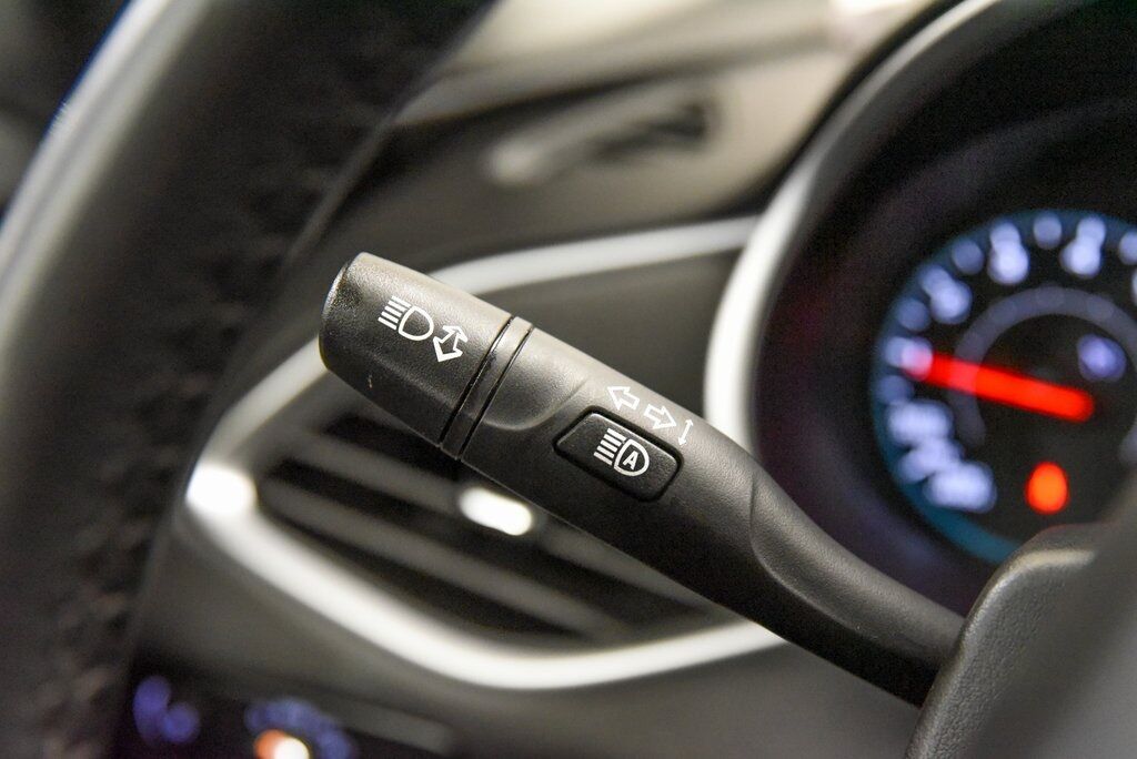 2023 Chevrolet Malibu LT Akron