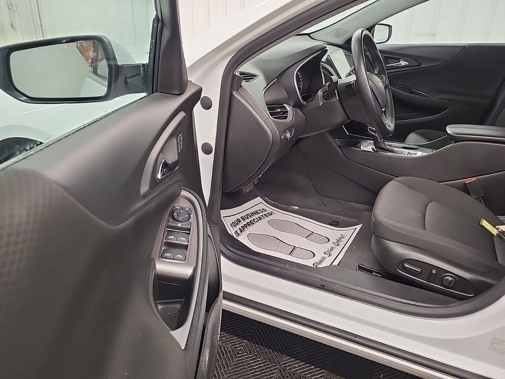 2023 Chevrolet Malibu LT Akron