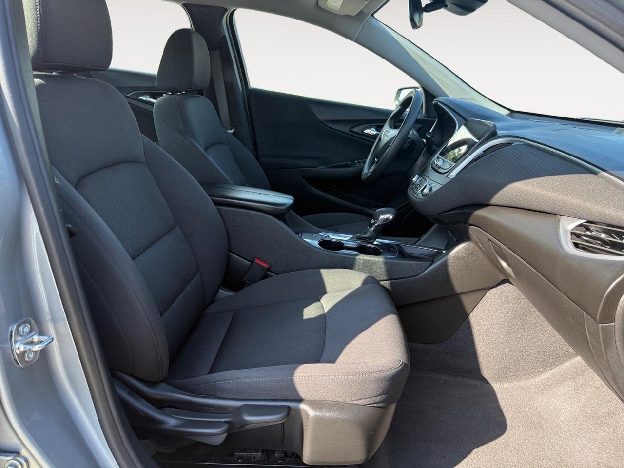 2023 Chevrolet Malibu LT, HEATED SEATS, BLUETOOTH, APPLE CARPLAY/ANDROID AUTO, REMOTE START, POWER MIRRORS, HEATED MIRRORS, BACKUP CAMERA, ONLY 1 OWNER, COME AND TEST DRIVE THIS MALIBU TODAY! Norfolk VA