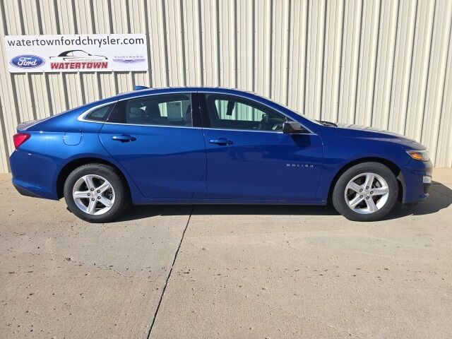 2024 Chevrolet Malibu 1LT photo 18