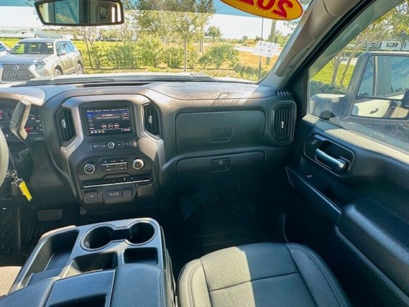 2023 Chevrolet SILVERADO 3500HD CC WORK TRUCK FLATBED 4X4 CREW CAB COLD AC RUNS GREAT Sarasota FL