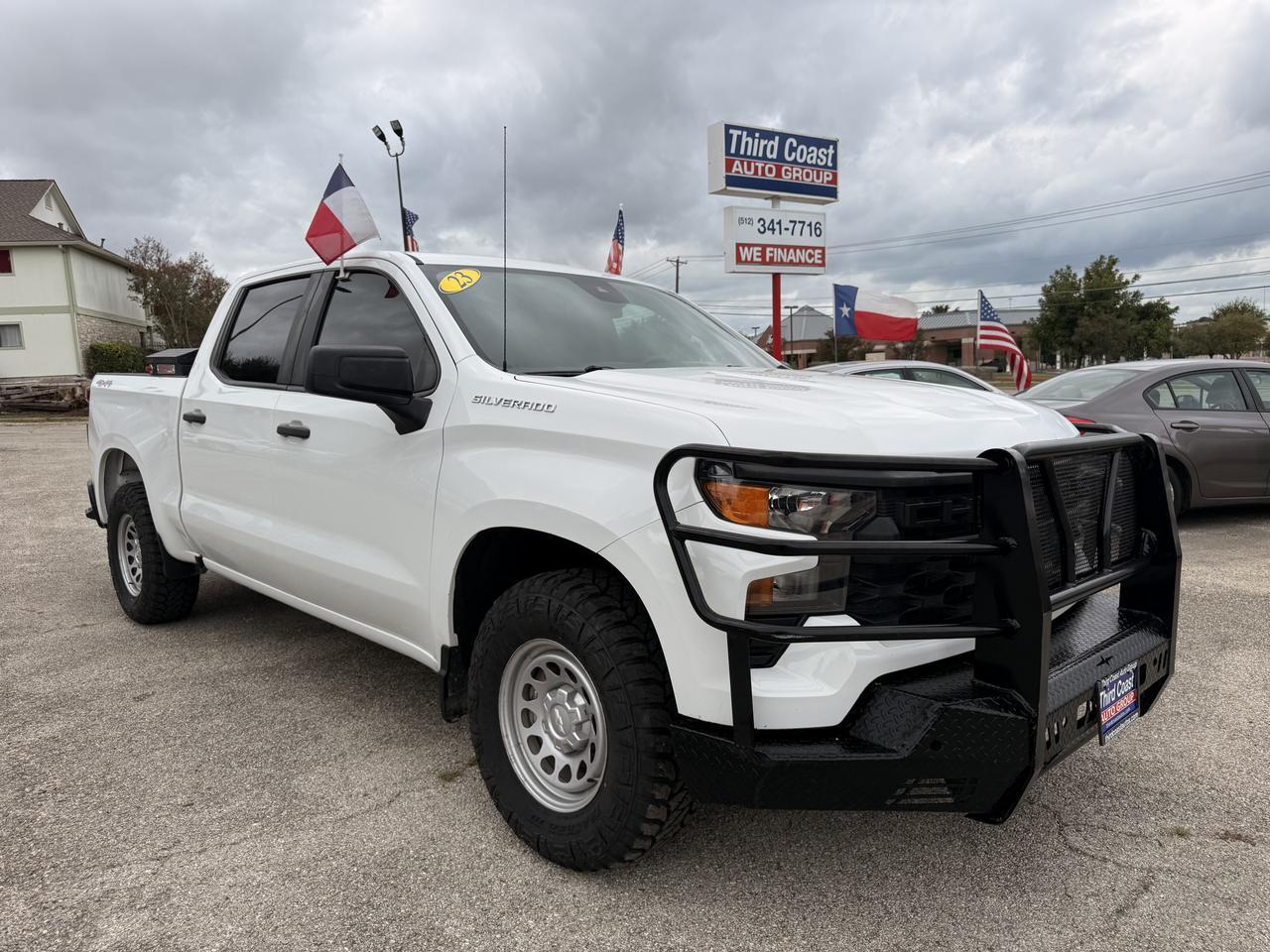 2023 Chevrolet SILVERADO 4WD Double Cab Standard Bed WT