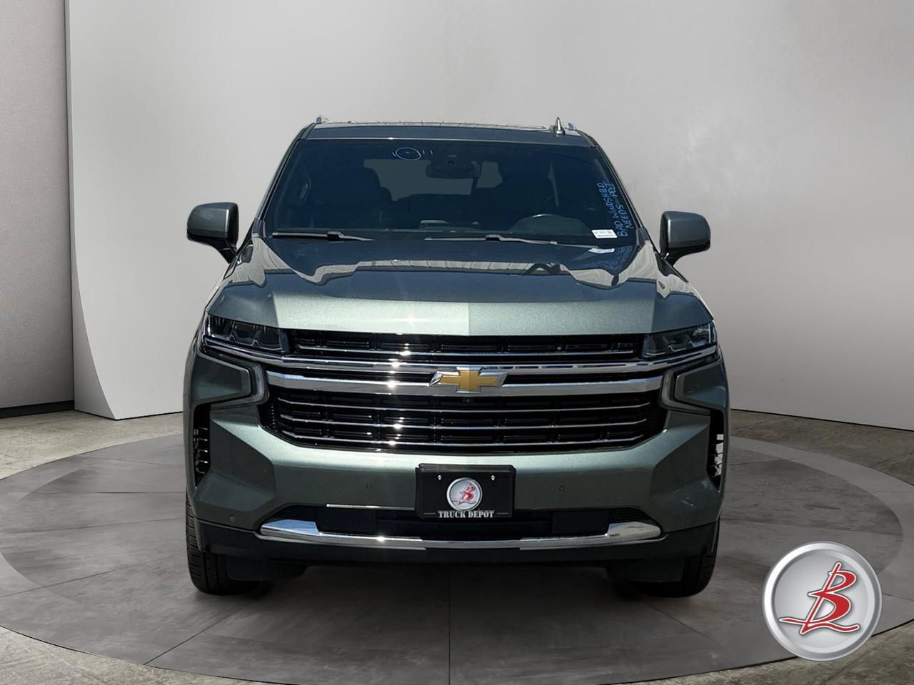 2023 Chevrolet SUBURBAN LT