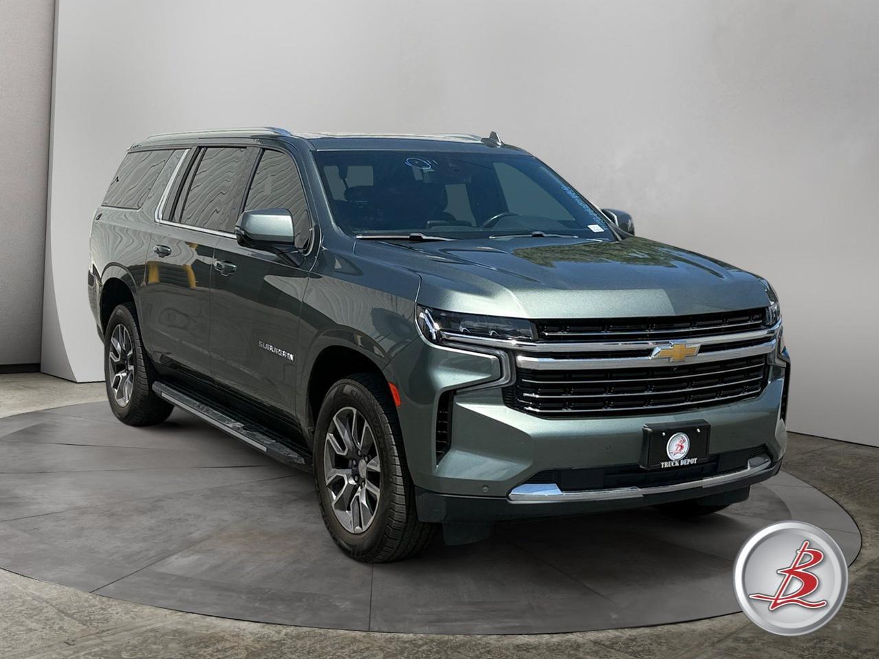 2023 Chevrolet SUBURBAN LT