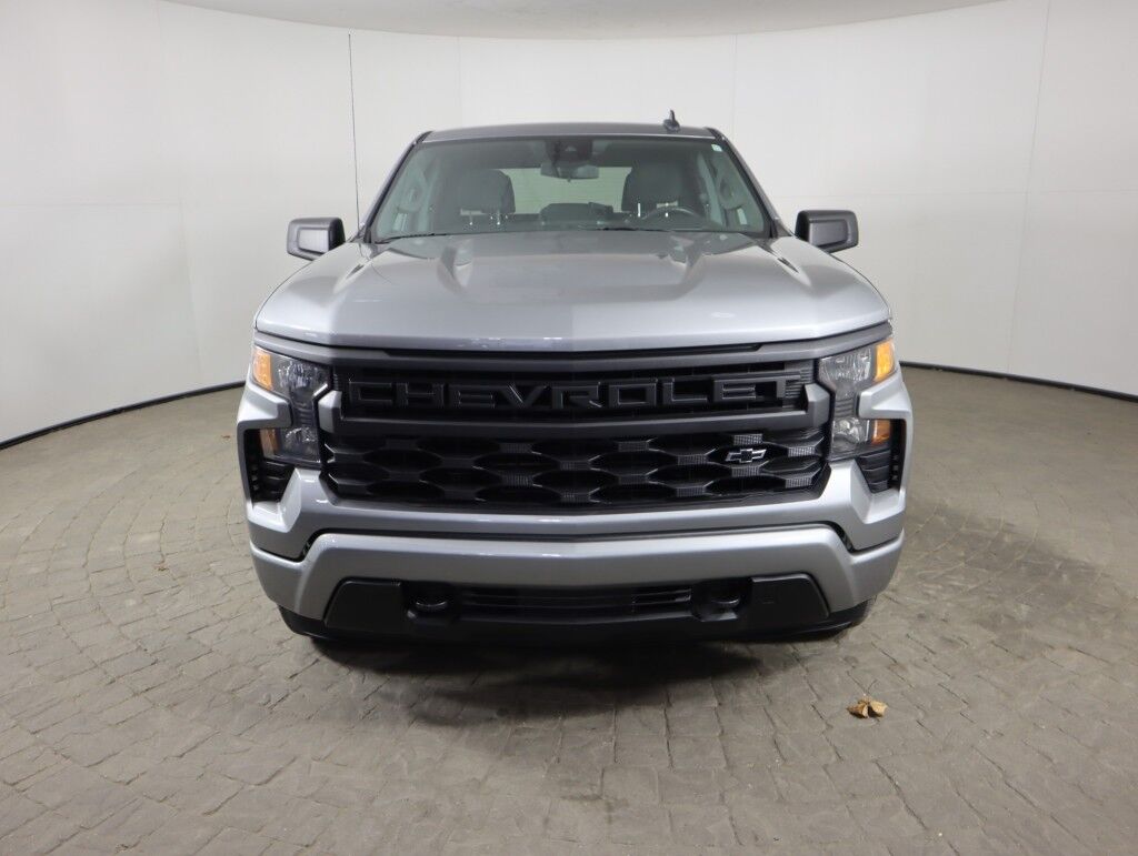 2023 Chevrolet Silverado 1500 4WD Crew Cab 157 Custom Maumee OH