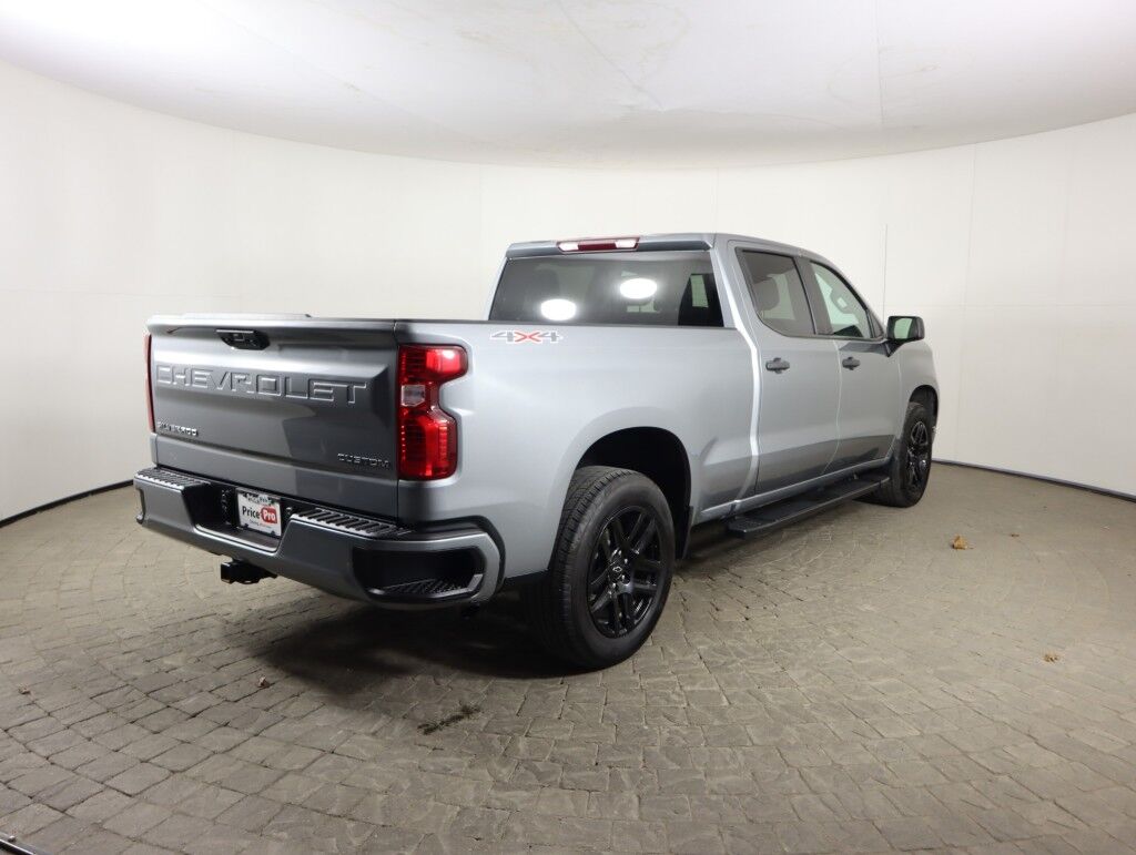 2023 Chevrolet Silverado 1500 4WD Crew Cab 157 Custom Maumee OH