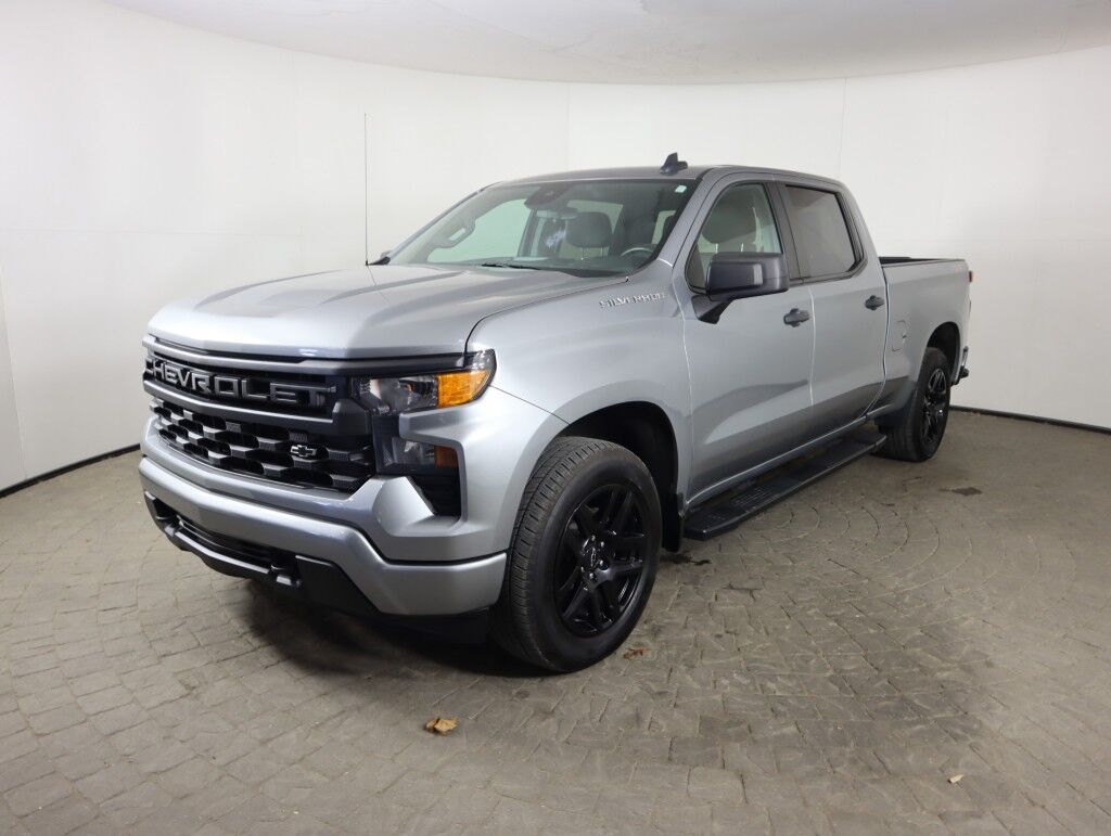 2023 Chevrolet Silverado 1500 4WD Crew Cab 157 Custom Maumee OH