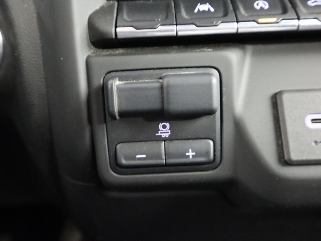 2023 Chevrolet Silverado 1500 4WD Crew Cab 157 Custom Maumee OH