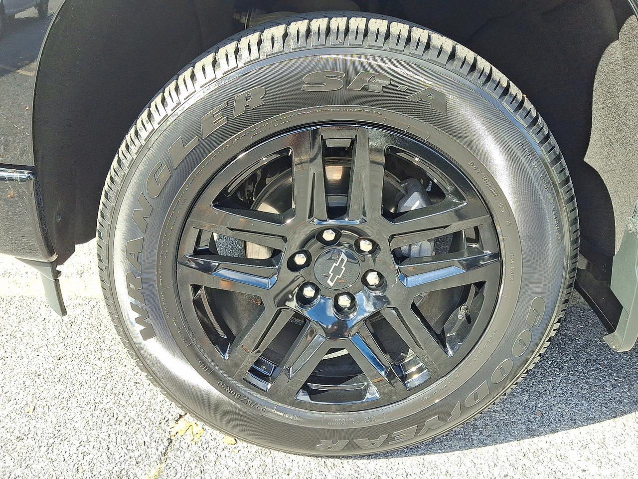 2023 Chevrolet Silverado 1500 4WD Crew Cab Short Bed Custom Allentown PA