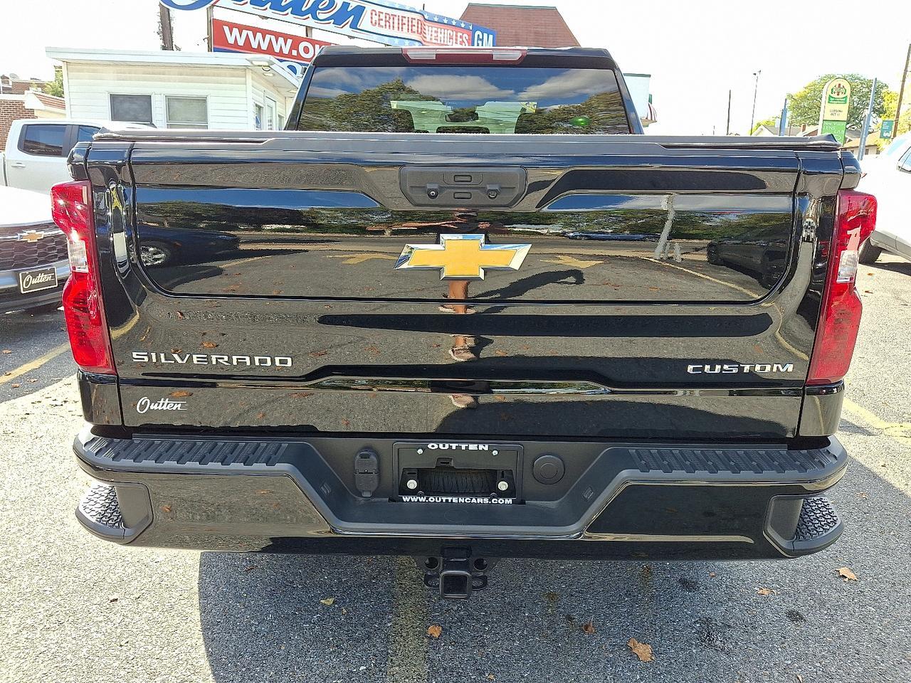 2023 Chevrolet Silverado 1500 4WD Crew Cab Short Bed Custom Allentown PA