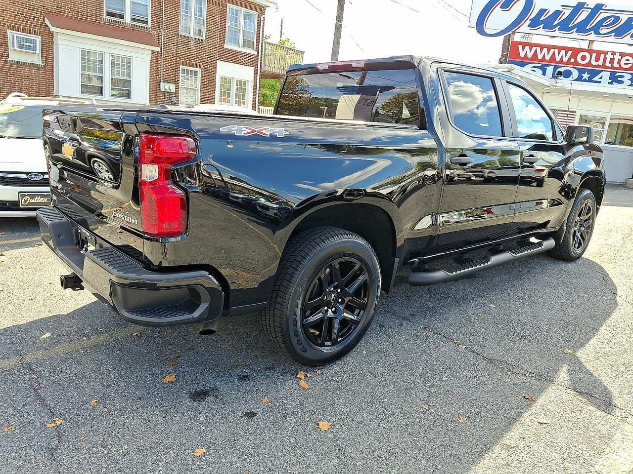2023 Chevrolet Silverado 1500 4WD Crew Cab Short Bed Custom Allentown PA
