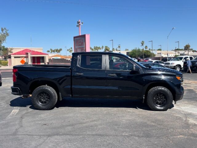 2023 Chevrolet Silverado 1500 4WD Crew Cab Short Bed Custom