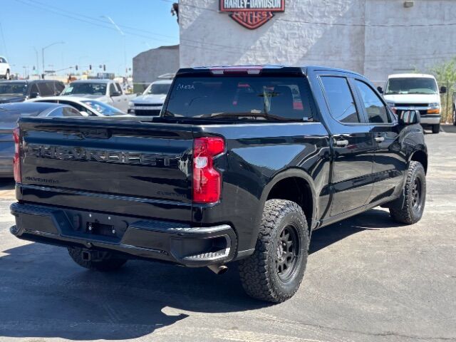 2023 Chevrolet Silverado 1500 4WD Crew Cab Short Bed Custom