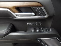 2023 Chevrolet Silverado 1500 4x4 Crew Cab High Country Fond du Lac WI