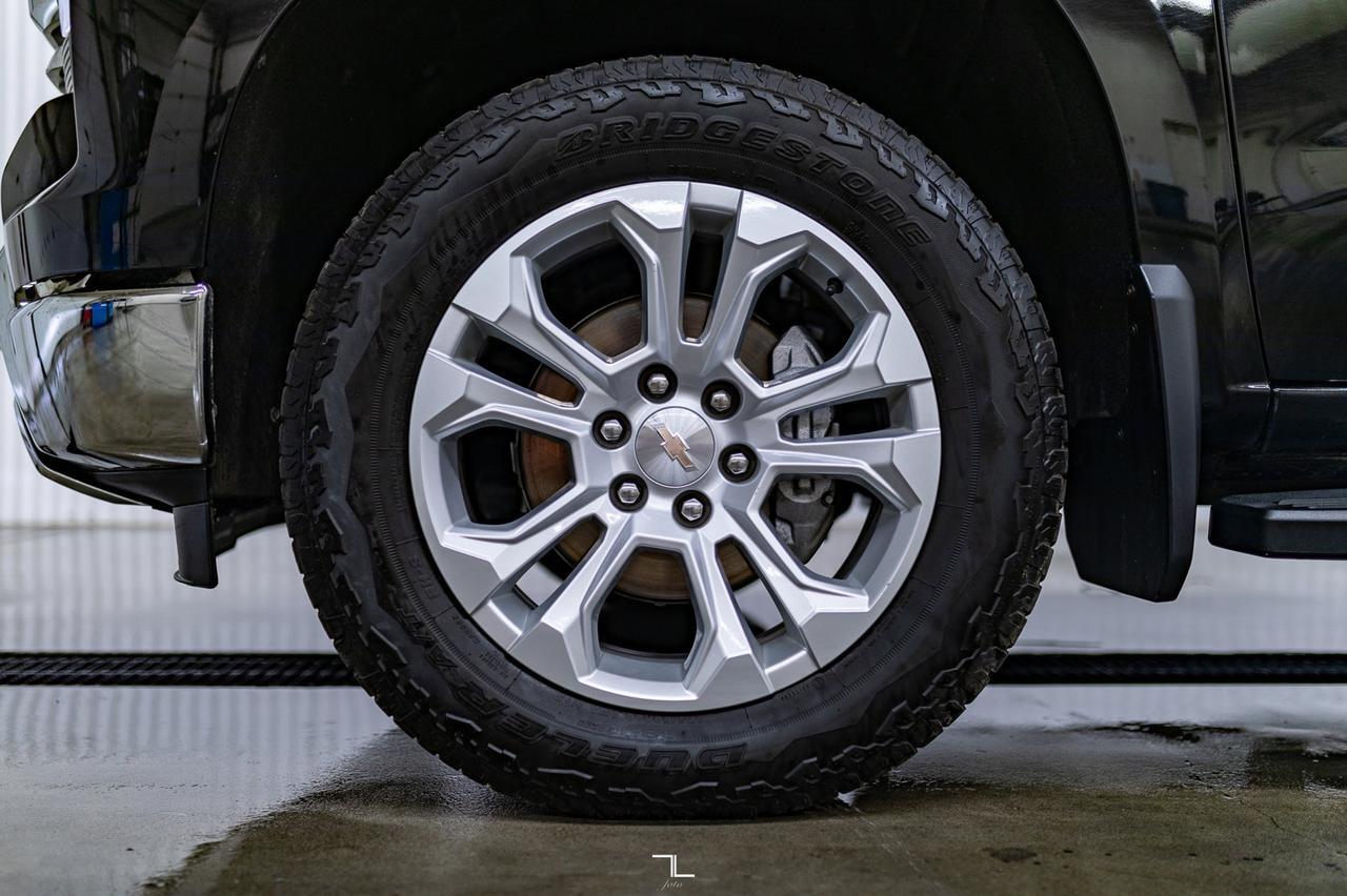 2023 Chevrolet Silverado 1500 4x4 Crew Cab LTZ Z71 Diesel Leather Nav BCam Red Deer AB