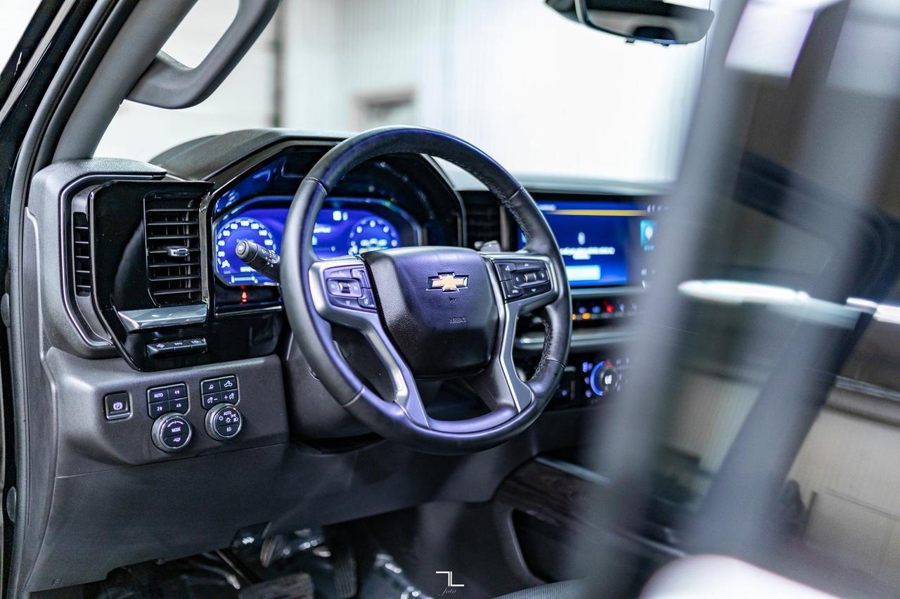 2023 Chevrolet Silverado 1500 4x4 Crew Cab LTZ Z71 Diesel Leather Nav BCam Red Deer AB