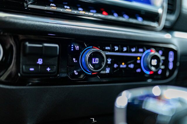 2023 Chevrolet Silverado 1500 4x4 Crew Cab LTZ Z71 Diesel Leather Nav BCam Red Deer AB