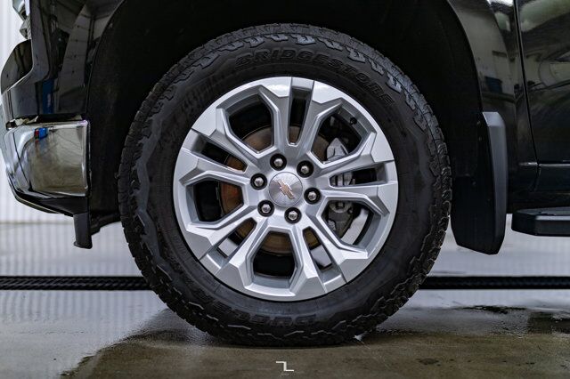 2023 Chevrolet Silverado 1500 4x4 Crew Cab LTZ Z71 Diesel Leather Nav BCam Red Deer AB