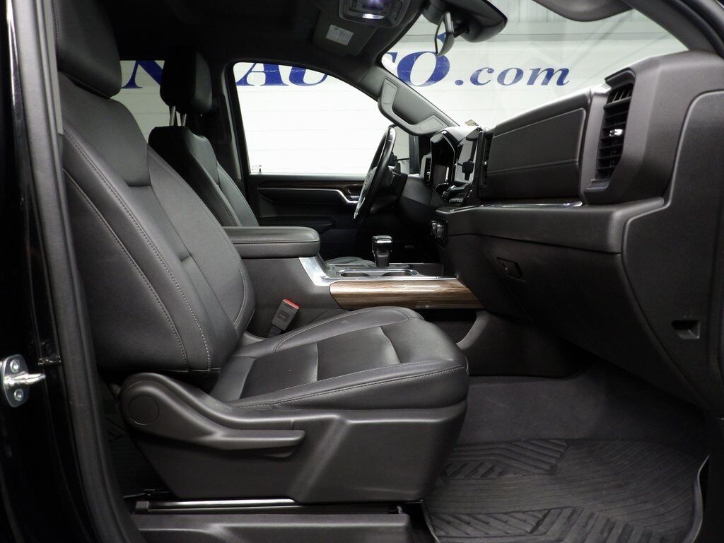 2023 Chevrolet Silverado 1500 4x4 Crew Cab RST Fond du Lac WI
