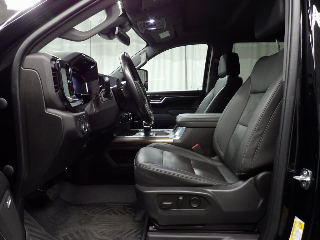 2023 Chevrolet Silverado 1500 4x4 Crew Cab RST Fond du Lac WI