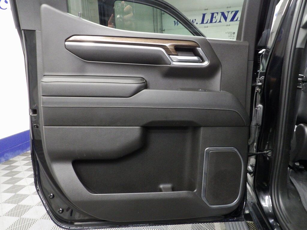 2023 Chevrolet Silverado 1500 4x4 Crew Cab RST Fond du Lac WI