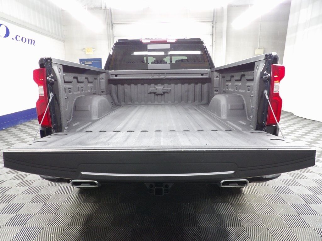 2023 Chevrolet Silverado 1500 4x4 Crew Cab RST Fond du Lac WI