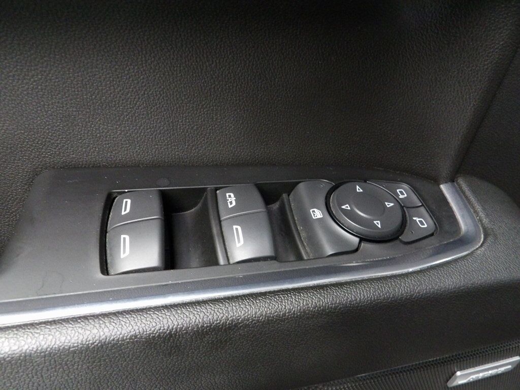 2023 Chevrolet Silverado 1500 4x4 Crew Cab RST Fond du Lac WI