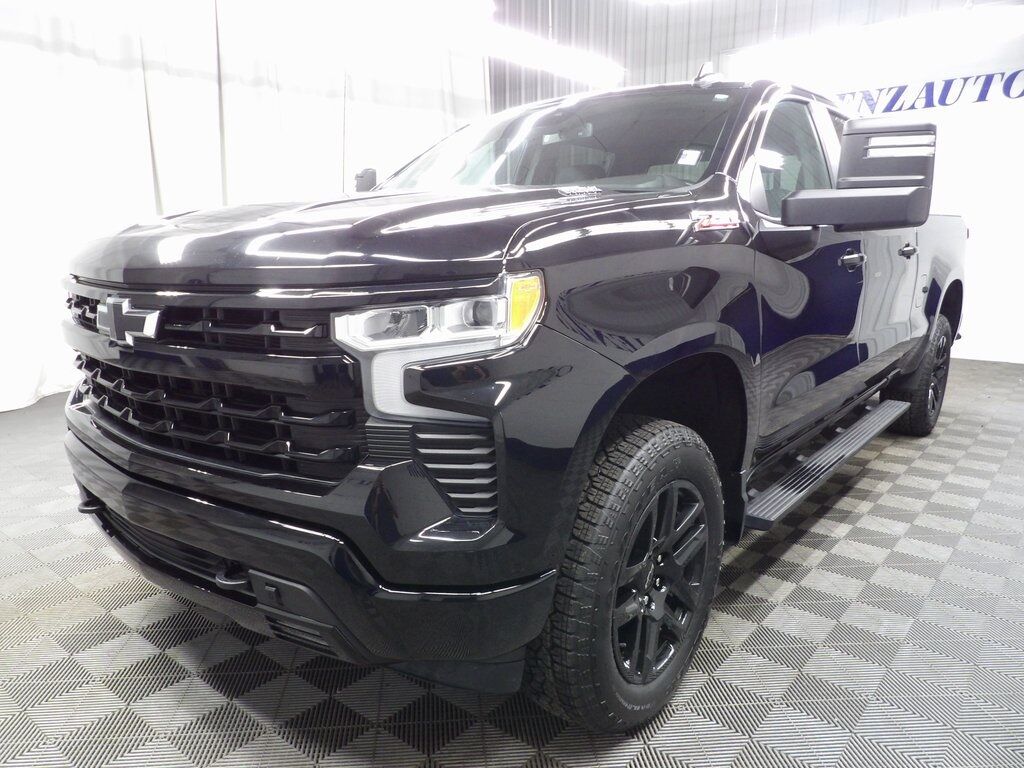 2023 Chevrolet Silverado 1500 4x4 Crew Cab RST Fond du Lac WI