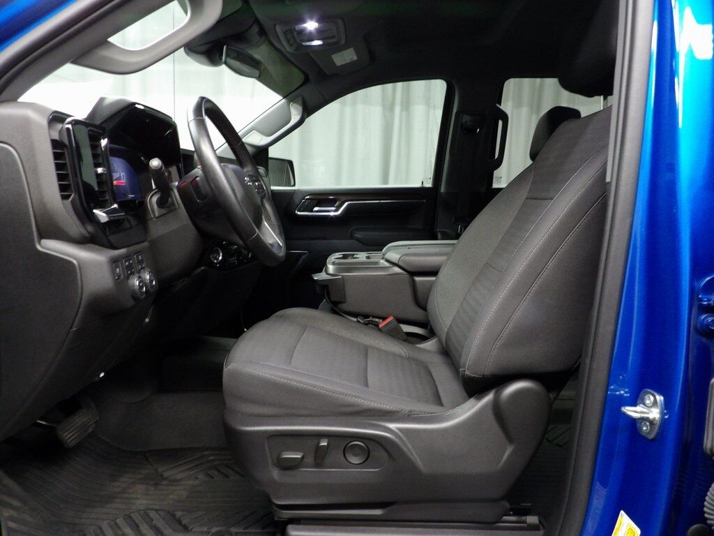 2023 Chevrolet Silverado 1500 4x4 Crew Cab RST Fond du Lac WI