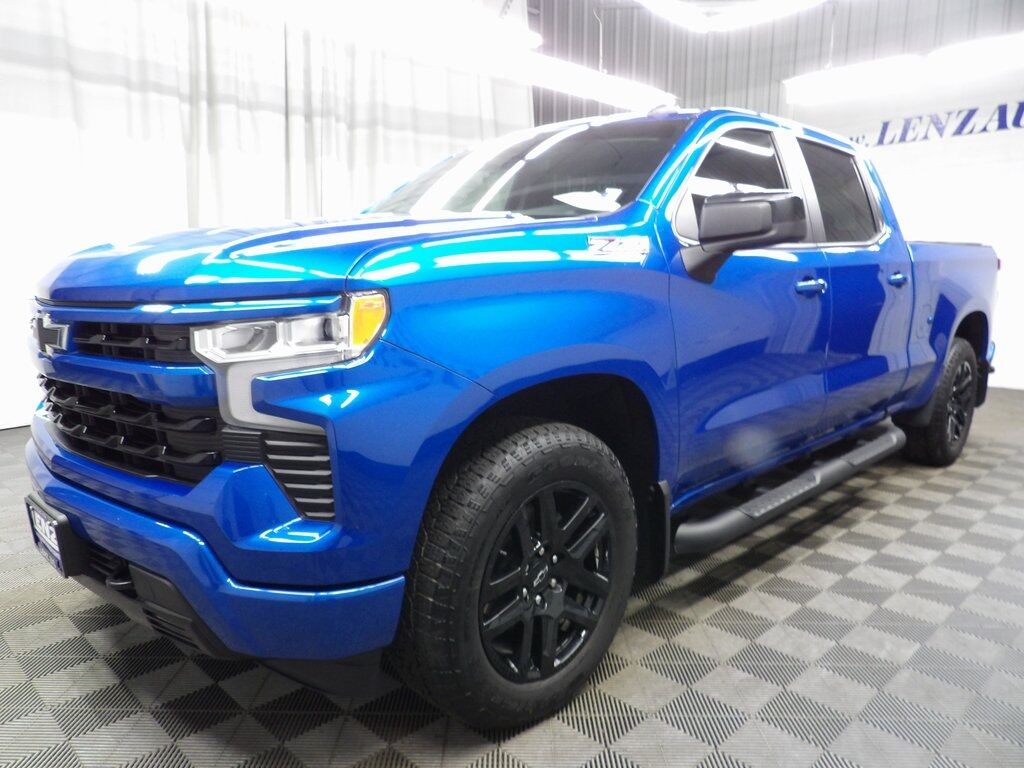 2023 Chevrolet Silverado 1500 4x4 Crew Cab RST Fond du Lac WI