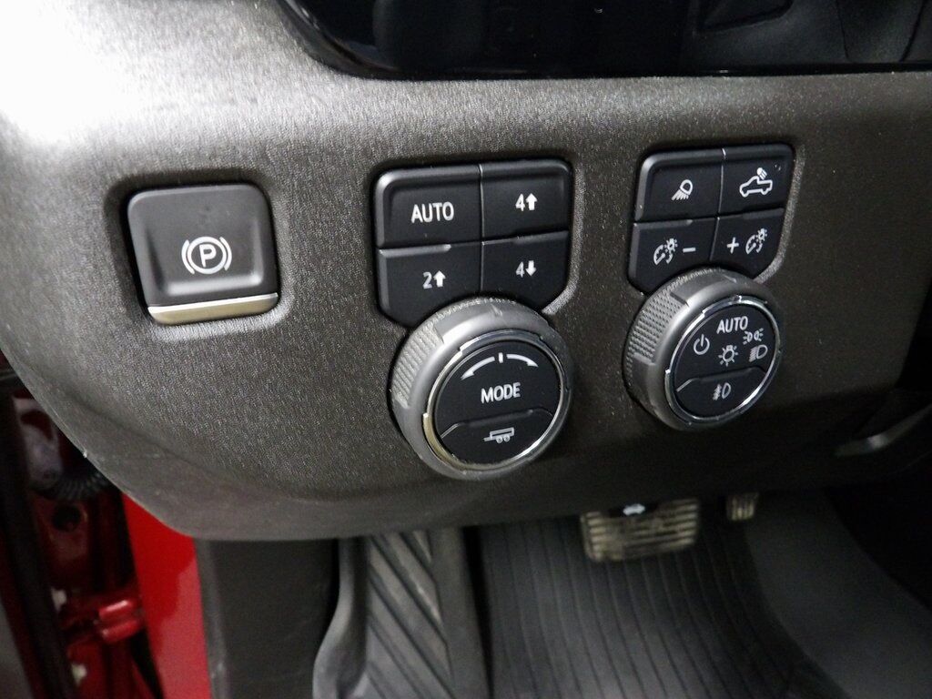 2023 Chevrolet Silverado 1500 4x4 Crew Cab RST Fond du Lac WI
