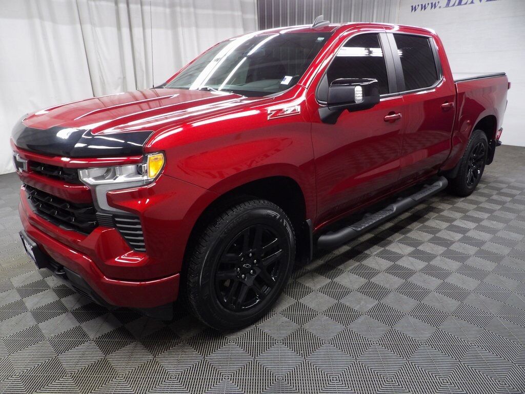 2023 Chevrolet Silverado 1500 4x4 Crew Cab RST Fond du Lac WI