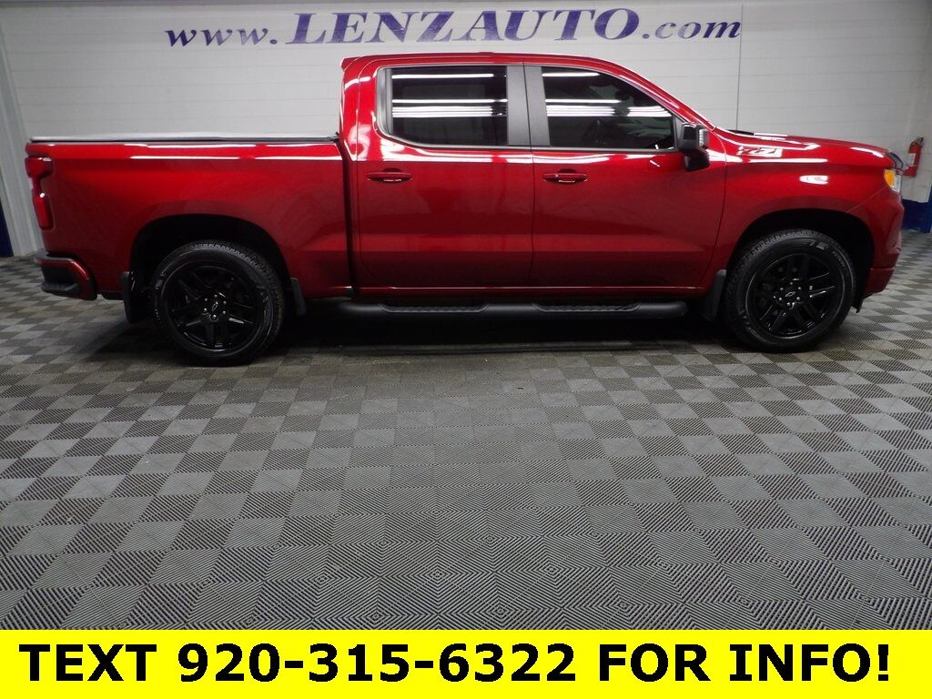 2023 Chevrolet Silverado 1500 4x4 Crew Cab RST Fond du Lac WI