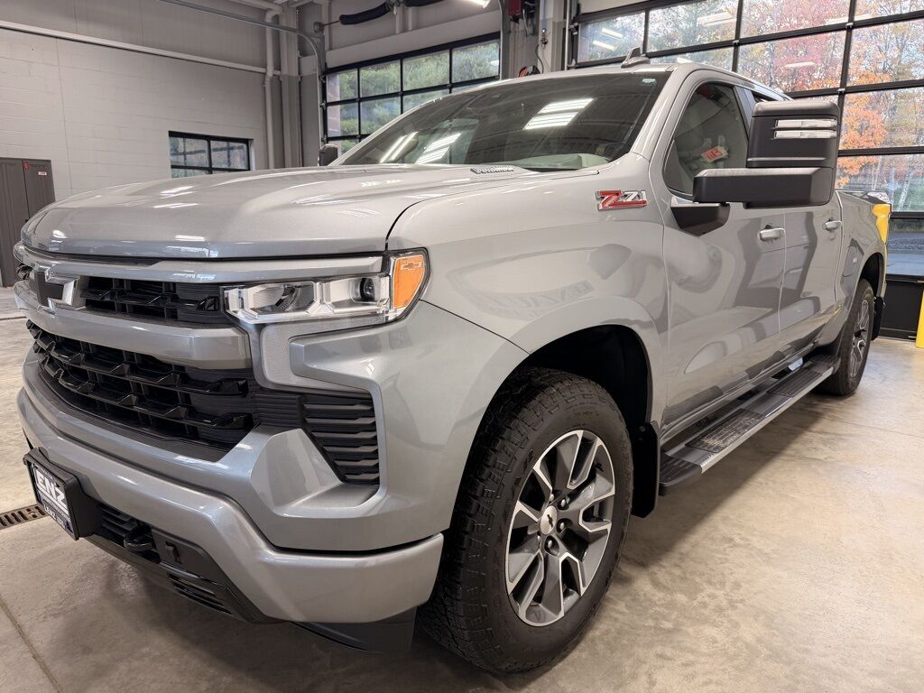 2023 Chevrolet Silverado 1500 4x4 Crew Cab RST Minocqua WI