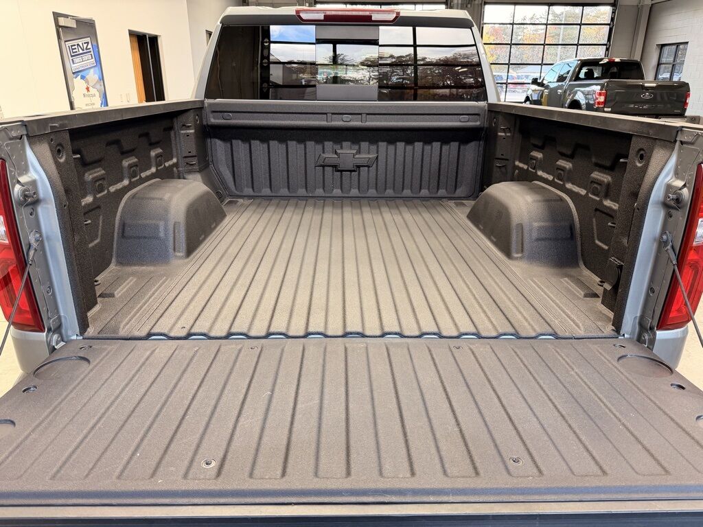 2023 Chevrolet Silverado 1500 4x4 Crew Cab RST Minocqua WI