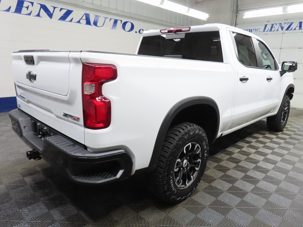 2023 Chevrolet Silverado 1500 4x4 Crew Cab ZR2 Fond du Lac WI
