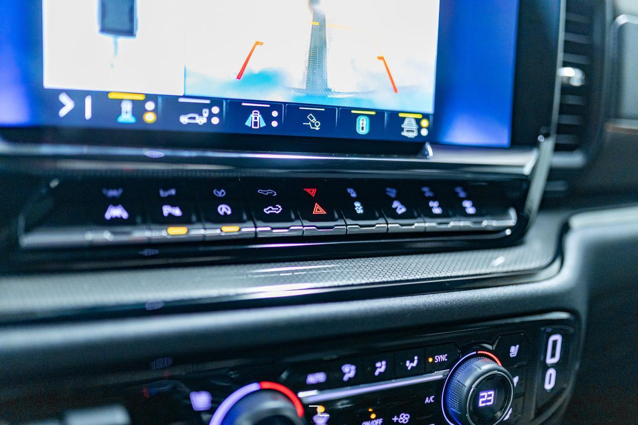 2023 Chevrolet Silverado 1500 4x4 Crew Cab ZR2 Leather Nav BCam Red Deer AB