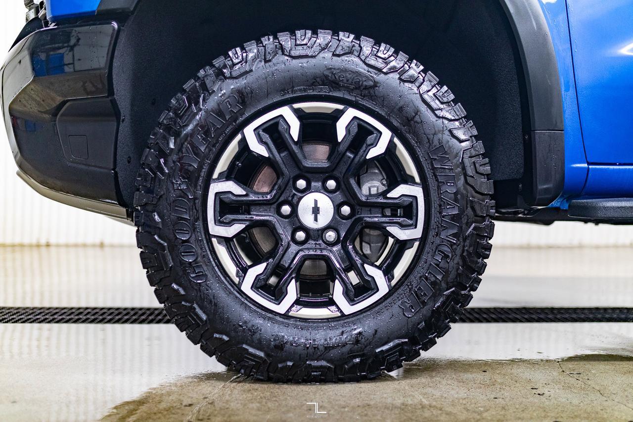 2023 Chevrolet Silverado 1500 4x4 Crew Cab ZR2 Leather Nav BCam Red Deer AB