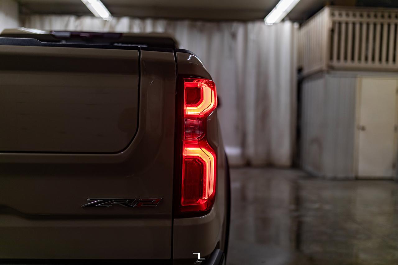 2023 Chevrolet Silverado 1500 4x4 Crew Cab ZR2 Leather Roof Nav BCam Red Deer AB