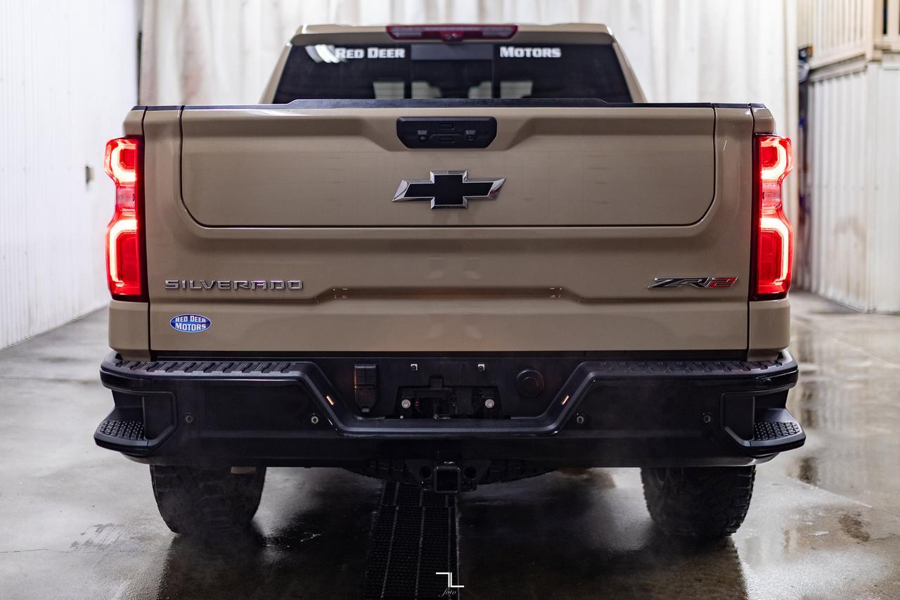 2023 Chevrolet Silverado 1500 4x4 Crew Cab ZR2 Leather Roof Nav BCam Red Deer AB