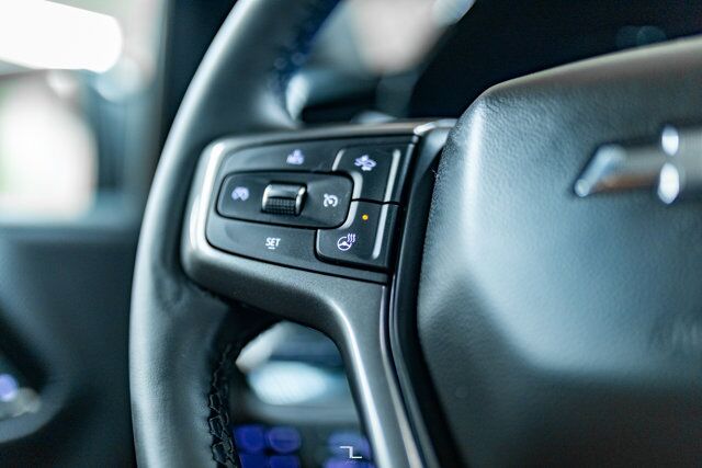 2023 Chevrolet Silverado 1500 4x4 Crew Cab ZR2 Leather Roof Nav BCam Red Deer AB