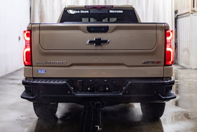 2023 Chevrolet Silverado 1500 4x4 Crew Cab ZR2 Leather Roof Nav BCam Red Deer AB