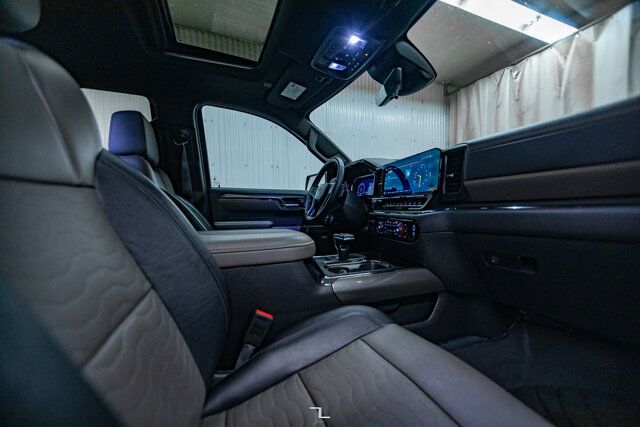 2023 Chevrolet Silverado 1500 4x4 Crew Cab ZR2 Leather Roof Nav BCam Red Deer AB