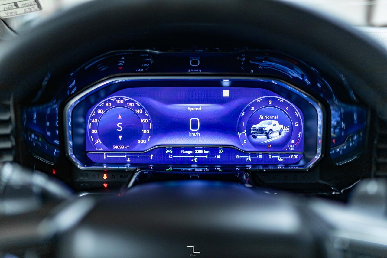 2023 Chevrolet Silverado 1500 4x4 Crew Cab ZR2 Leather Roof Nav BCam Red Deer AB