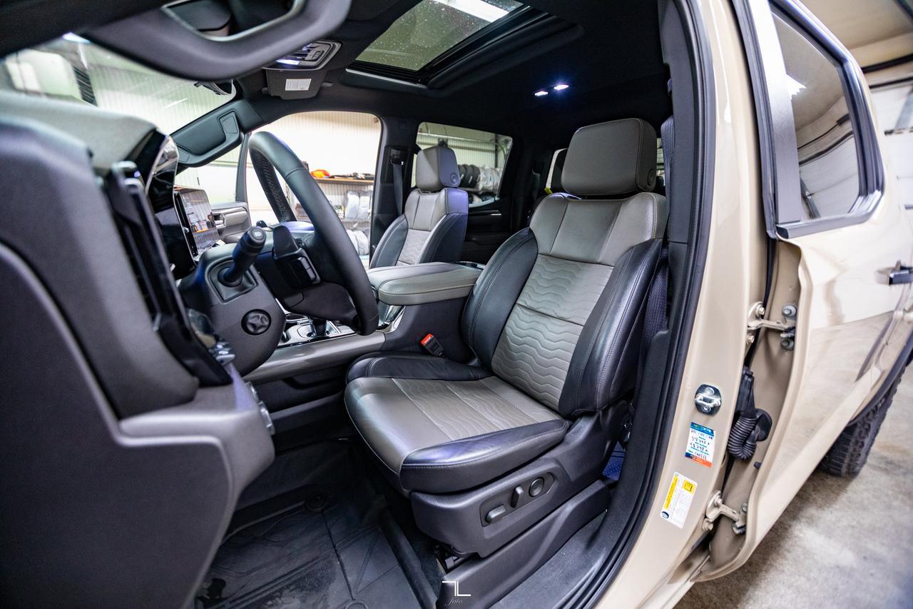 2023 Chevrolet Silverado 1500 4x4 Crew Cab ZR2 Leather Roof Nav BCam Red Deer AB