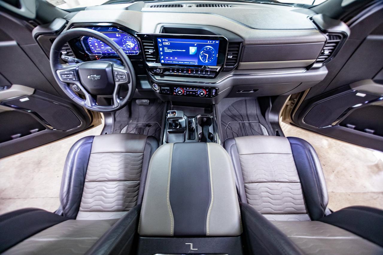 2023 Chevrolet Silverado 1500 4x4 Crew Cab ZR2 Leather Roof Nav BCam Red Deer AB